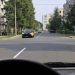 Уступите дорогу при движении прямо