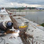 Ржавчина на новых ограждениях Кузбасского моста